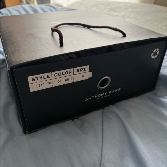 Starfruit Platform Sandals - Picture 2 of 8